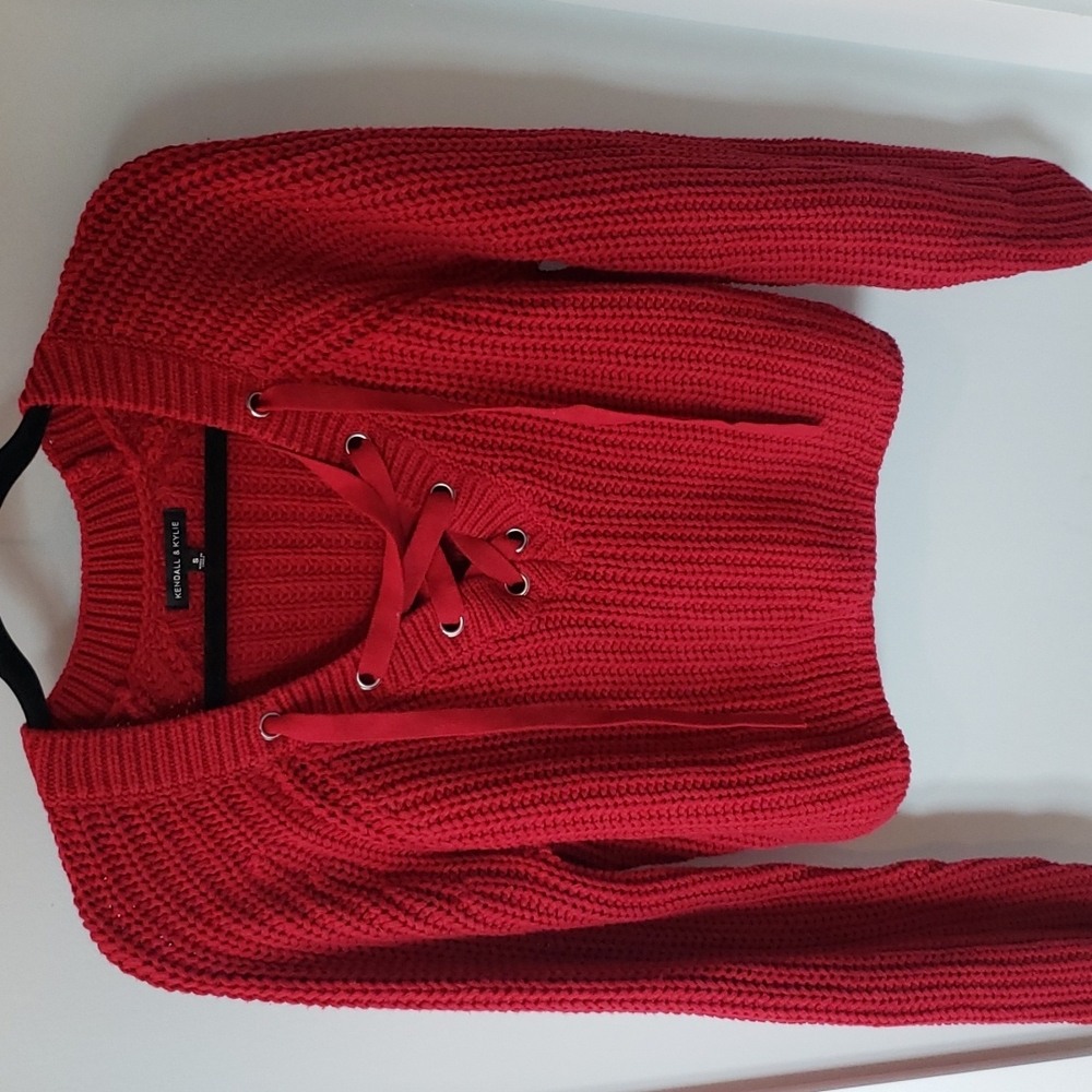 Kendall & Kylie crop sweater